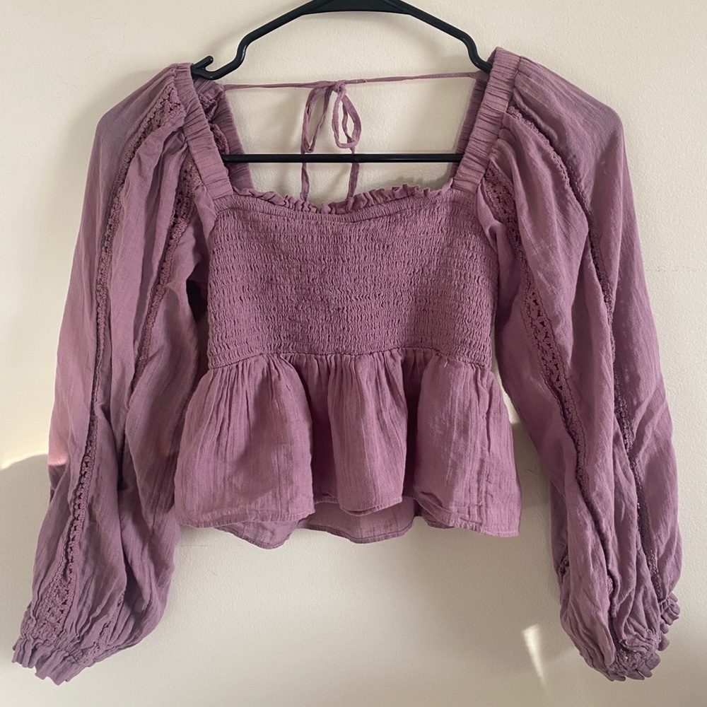 American Eagle Cropped Peasant Top